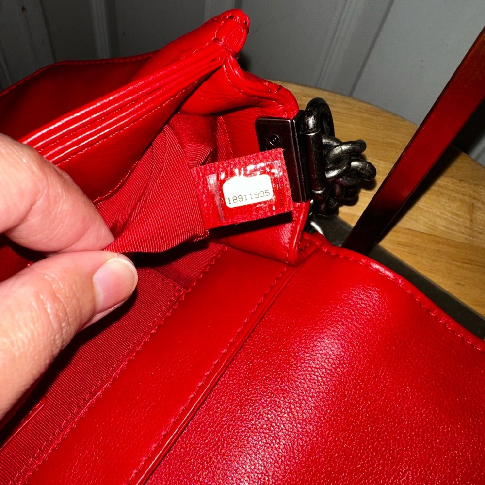 CHANEL Red Quilted Crossbody Bag with Chain Strap - Picture 8 of 16